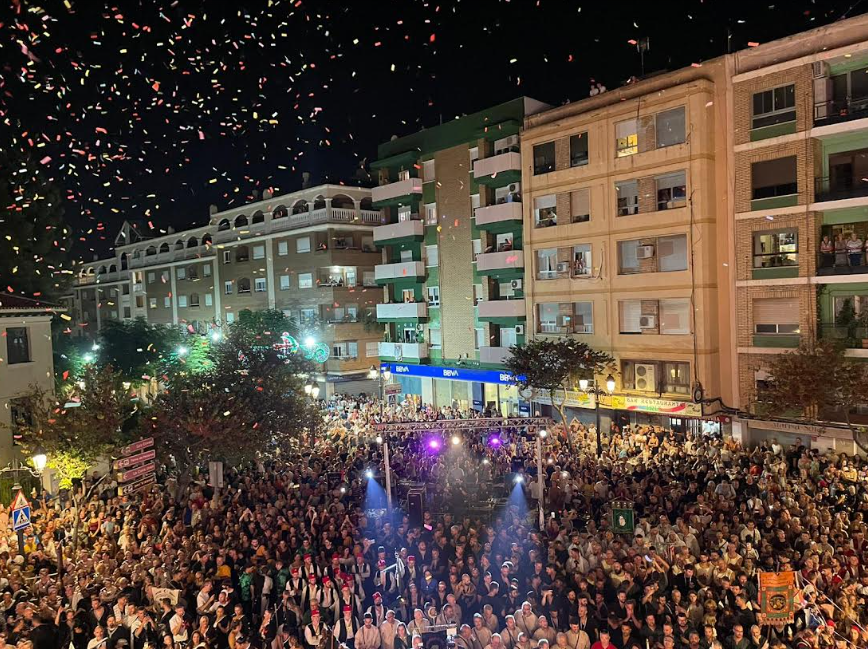 pregón multitudinario fiestas mayores paterna 2023